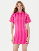 adidas Ежедневна рокля Football Inspired Graphic JW6013 Розов Regular Fit