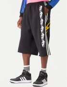 adidas Спортни шорти Spiders JW0205 Oversize