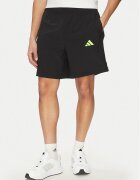 adidas Спортни шорти Tech JM6252 Черен Regular Fit