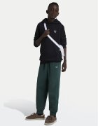 adidas Суитшърт IW3500 Черен Regular Fit