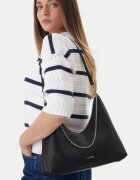 CALVIN KLEIN Дамска чанта Emblem Hw Pebble Shoulder Bag LV04F3495G Черен