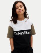 CALVIN KLEIN JEANS Тишърт Blocking IB0IB02528 D Черен Relaxed Fit