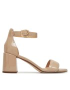 Clarks Сандали Ezoria Mae 26181299