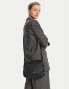 COCCINELLE Дамска чанта T95 rebekka E1 T95 15 02 01 Черен