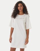 Emporio Armani Ежедневна рокля EW000618 AF20243 U1131 Regular Fit