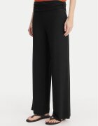 Emporio Armani Текстилни панталони EW004075 AF20240 UC001 Regular Fit