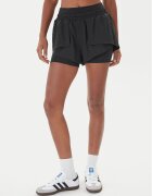 Girlfriend Collective Спортни шорти Fallon 4093 Regular Fit