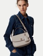 GUESS Дамска чанта Audrey HWVG97 34210
