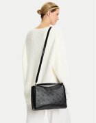 GUESS Дамска чанта Tisha HWPD77 64070