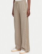GUESS Долнище анцуг V6YB27 K5181 Бежов Relaxed Fit