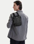 GUESS Мъжка чантичка HMBOGS P6223