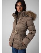 GUESS Пухено яке W6BL38 W4087 Тъмнобежов Slim Fit