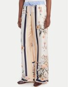 Liu Jo Текстилни панталони WA6358 T2555 Relaxed Fit
