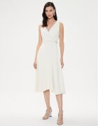 Rinascimento Коктейлна рокля CFC0118517003 Екрю Regular Fit