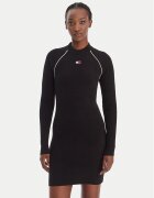 Tommy Jeans Плетена рокля DW0DW21914 Regular Fit