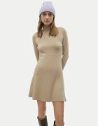 Vero Moda Плетена рокля Gold 10311379 Regular Fit