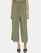 Vila Панталони тип кюлоти Plisa 14096324 Regular Fit