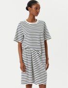 Weekend Max Mara Ежедневна рокля 2515621012650 Regular Fit