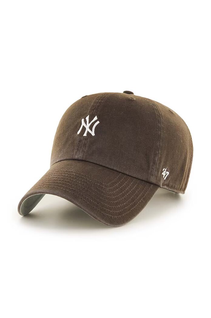 47 Brand Памучна шапка с козирка MLB New York Yankees в кафяво с апликация B-BSRNR17GWS-BW
