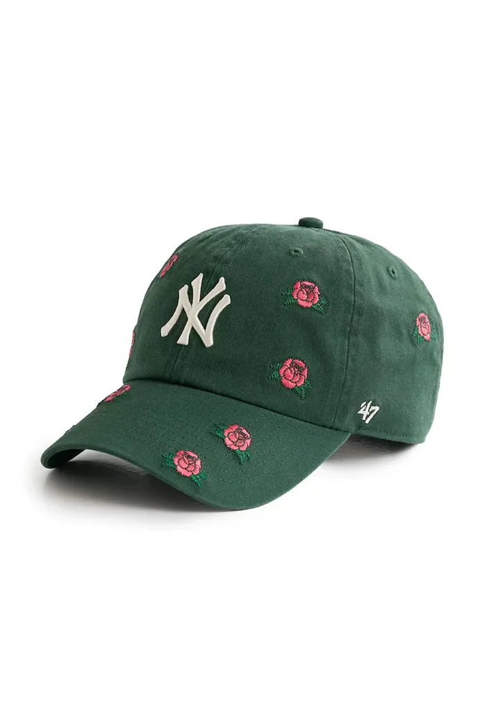 47 Brand шапка с козирка дамска от памук MLB New York Yankees зелена B-SCTRC17GWS-DG