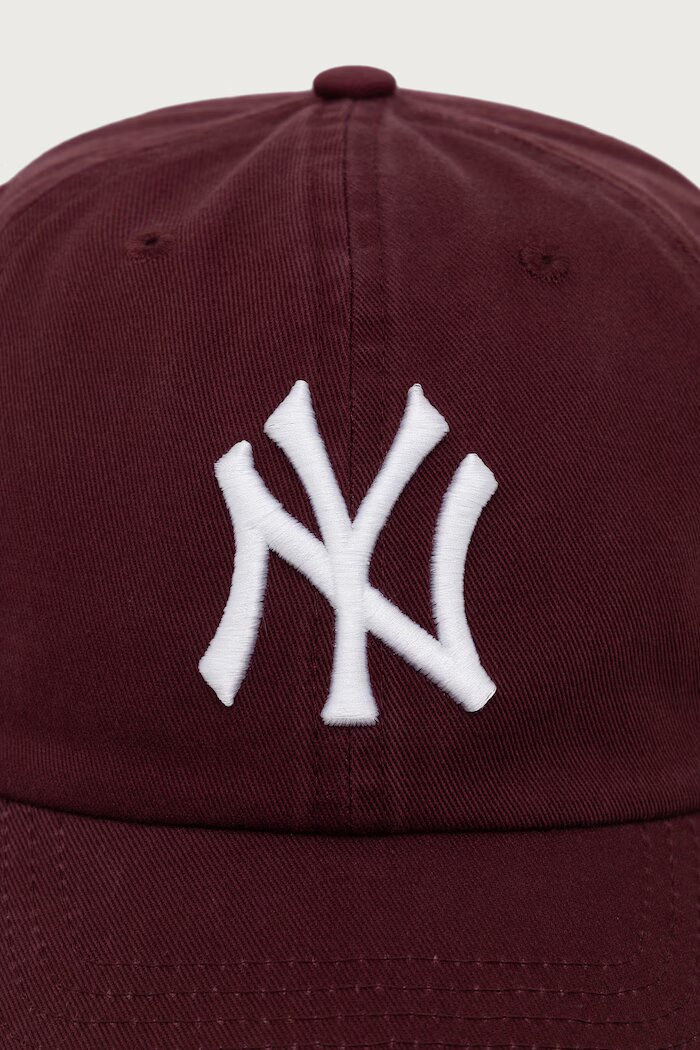 47 Brand шапка с козирка от памук MLB New York Yankees бордо B-NLRGW17GWS-KM