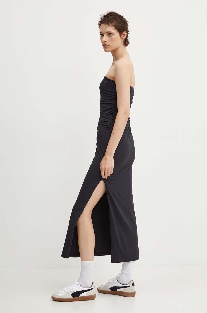 Abercrombie & Fitch Рокля