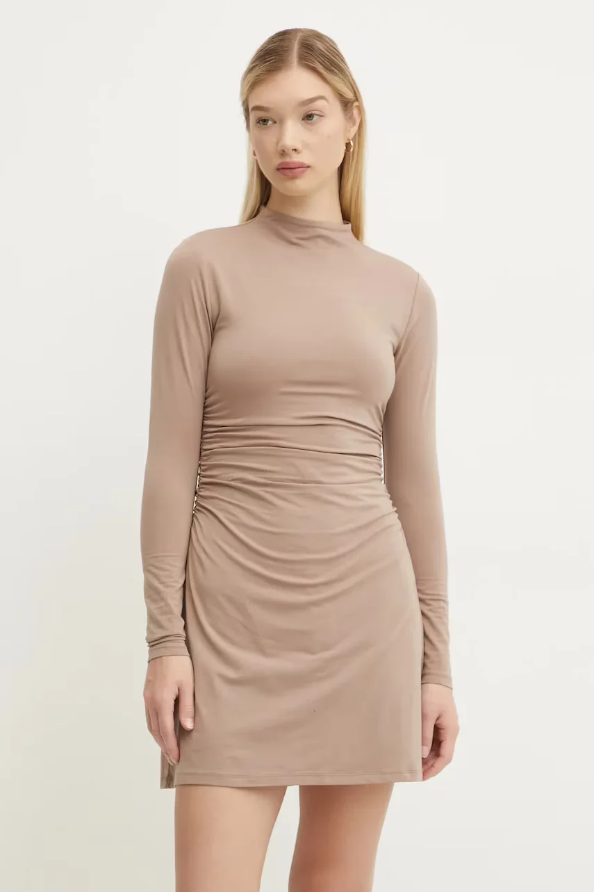 Abercrombie & Fitch Рокля