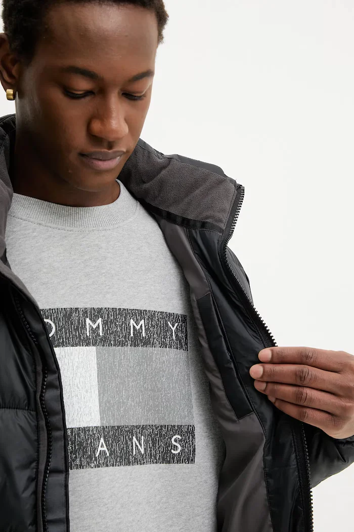 Abercrombie & Fitch Яке в черно зимен модел KI132-5161-900