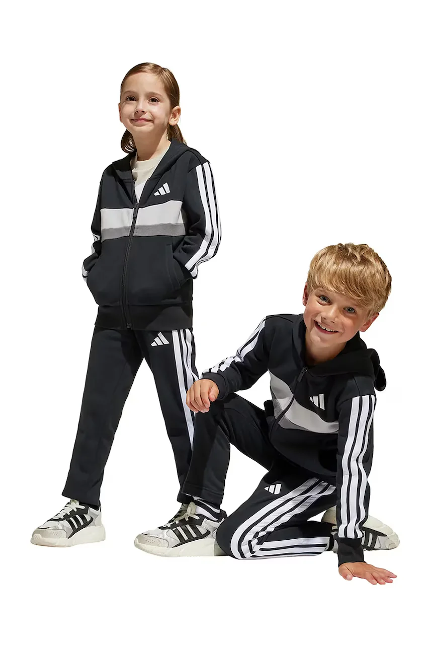 adidas Анцуг