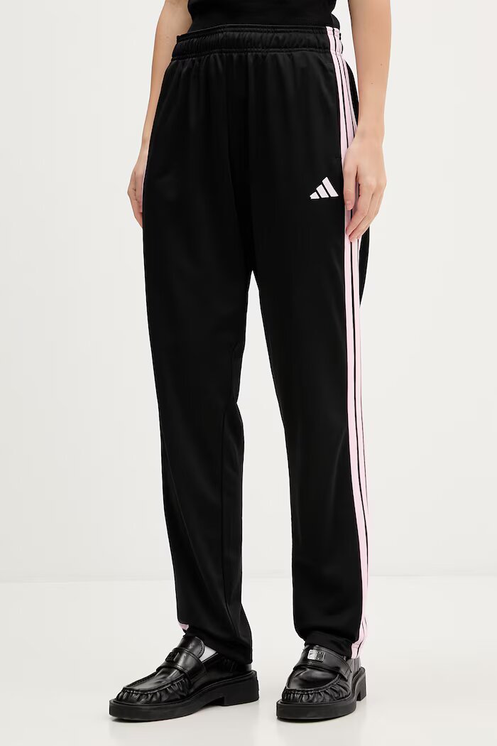 adidas Анцуг Essentials в черно KQ7578