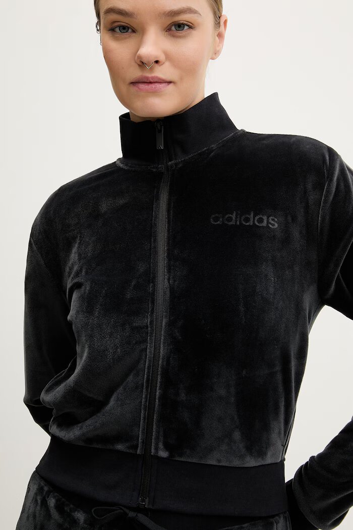 adidas Анцуг в черно JZ0925
