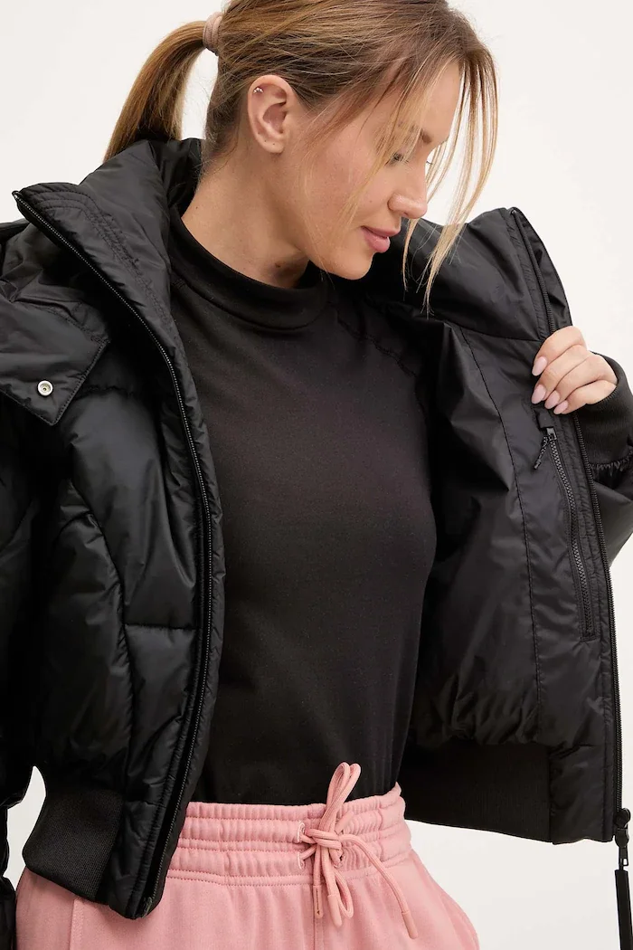 adidas by Stella McCartney Яке ASMC Crop в черно зимен модел JW2027