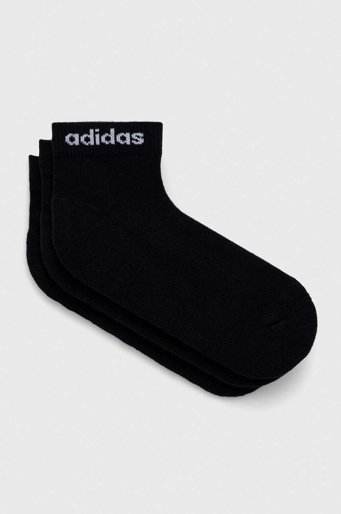 adidas Чорапи (3 броя) 3-pack Essentials в черно IC1303