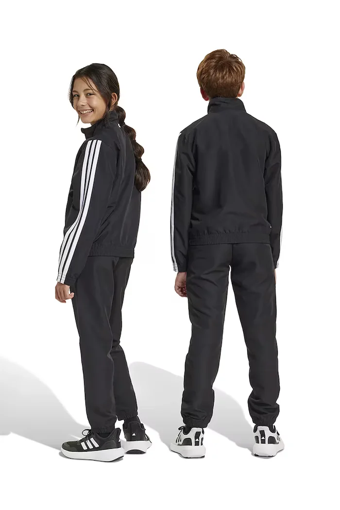 adidas Детски анцуг в черно JD6506