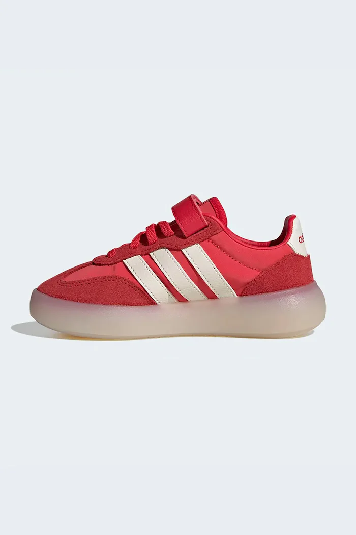 adidas Детски маратонки BARREDA DECODE в червено JP6725