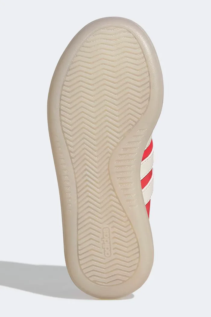 adidas Детски маратонки BARREDA DECODE в червено JP6725