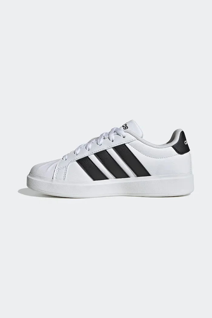 adidas Детски маратонки STREETTALK в бяло JQ6146