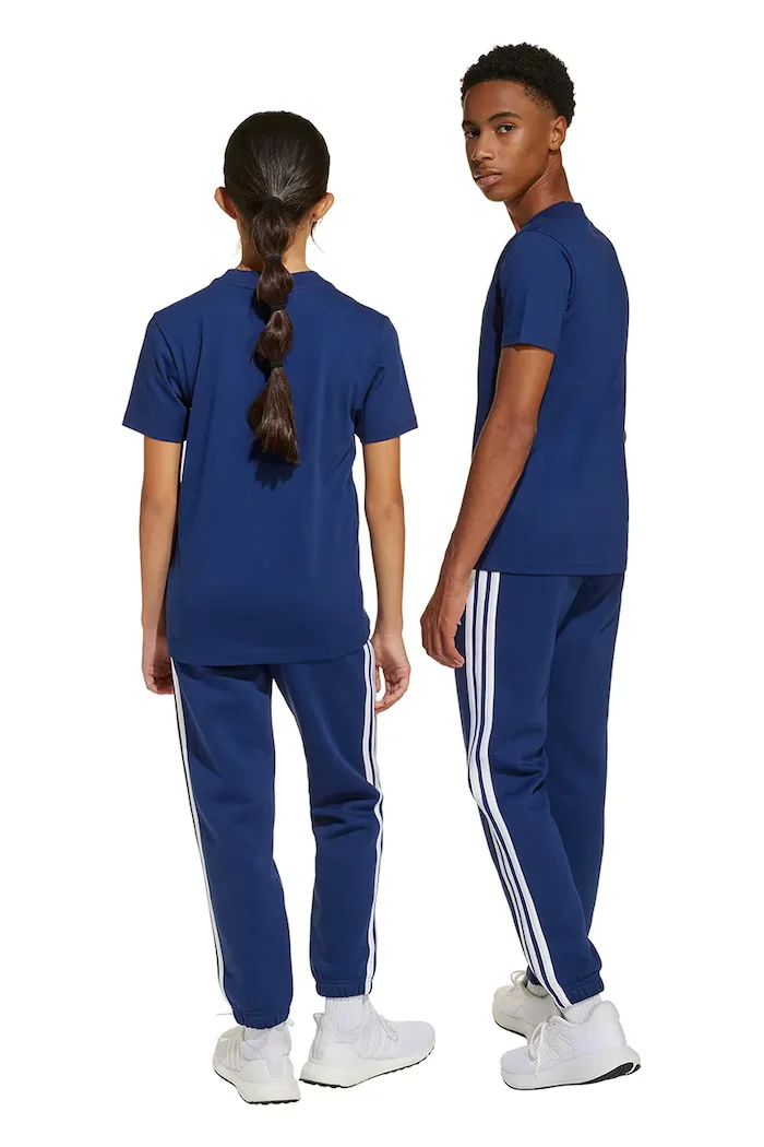 adidas Детски спортен панталон в синьо с апликация JY0603