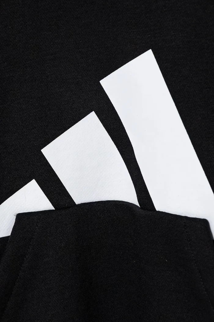 adidas Детски суичър в черно с качулка с принт JC9667