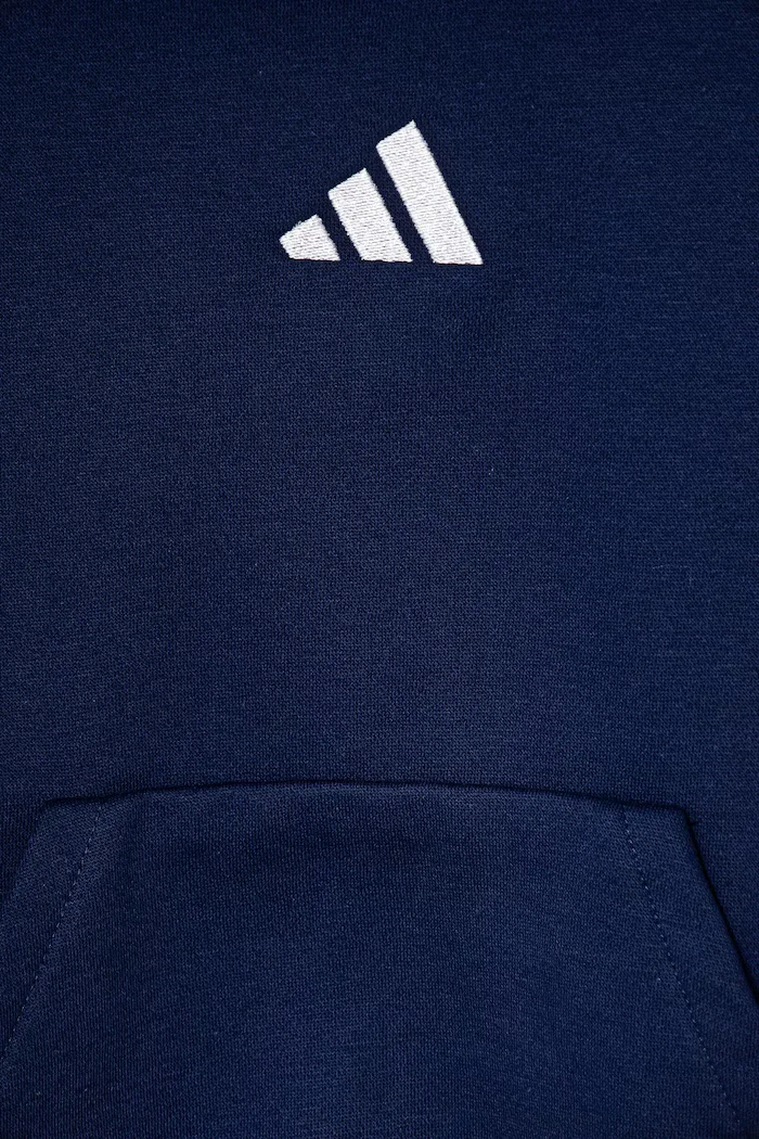 adidas Детски суичър в синьо с качулка с апликация JY0612