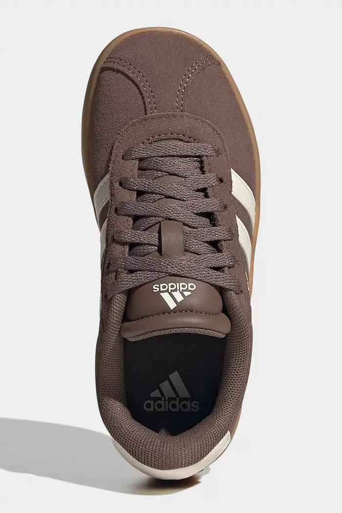 adidas Детски велурени маратонки VL COURT 3.0 в кафяво KJ1801