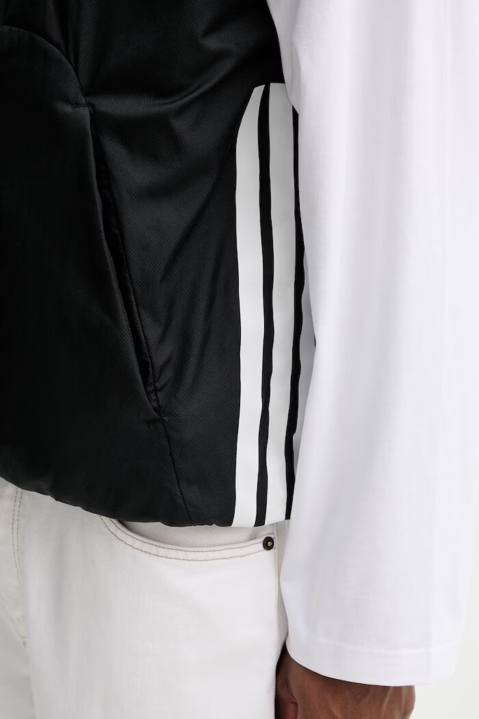 adidas Елек City Tech V в черно зимен модел JW1877