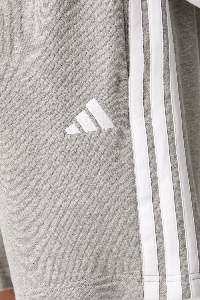 adidas къс панталон тип анцуг мъжки от памук Essentials сив със стандартна талия KY4179