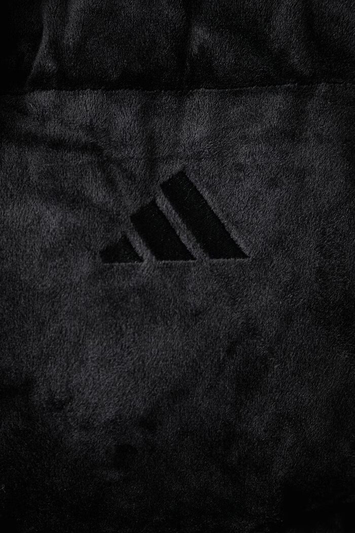 adidas късо яке дамско Helionic черно KQ8765