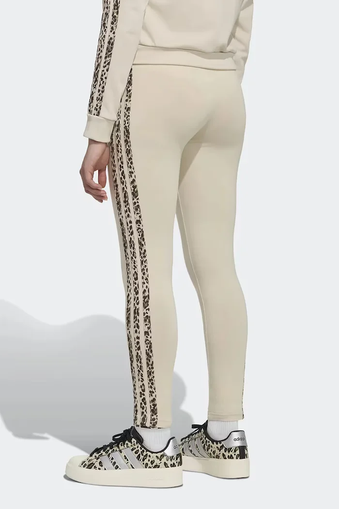 adidas клин за деца с памук бежов с висока талия KC7206