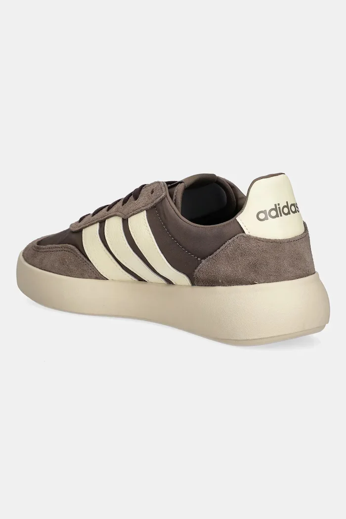 adidas Маратонки Barreda Decode в кафяво JR3519
