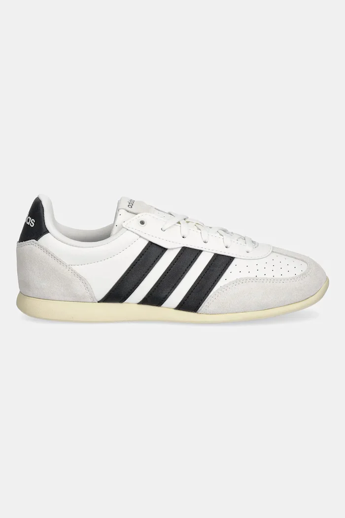 adidas Маратонки Barreda в бяло KI6726