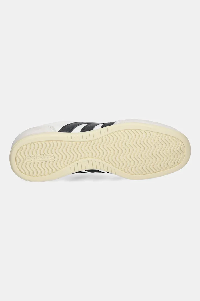 adidas Маратонки Barreda в бяло KI6726