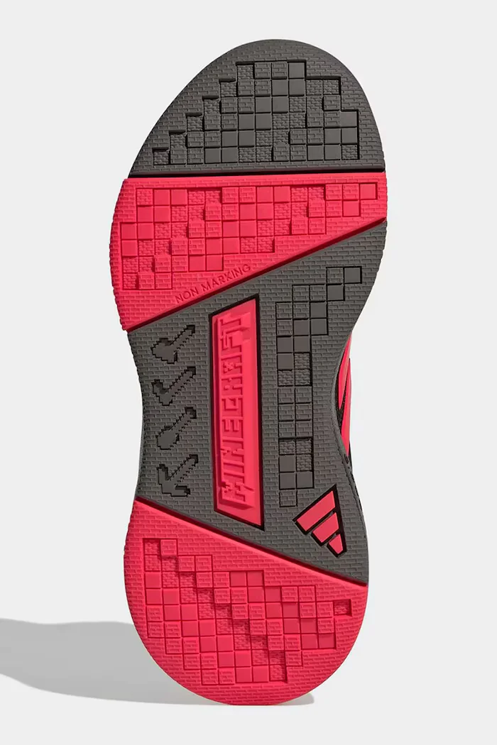adidas MINECRAFT PRO маратонки за деца черни KK4643