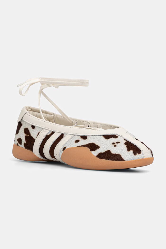 adidas Originals балеринки от кожа Taekwondo Mei бежови KJ0229